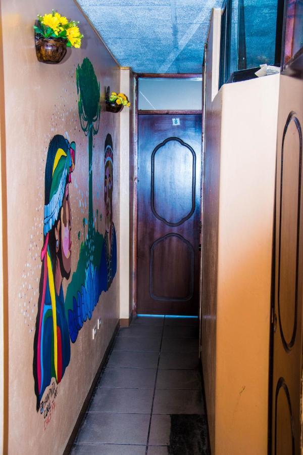 Отель La Posada Del Viajero Латакунга Экстерьер фото